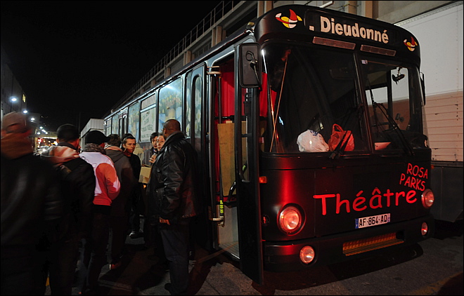 bus-dieudonne-lg.jpg