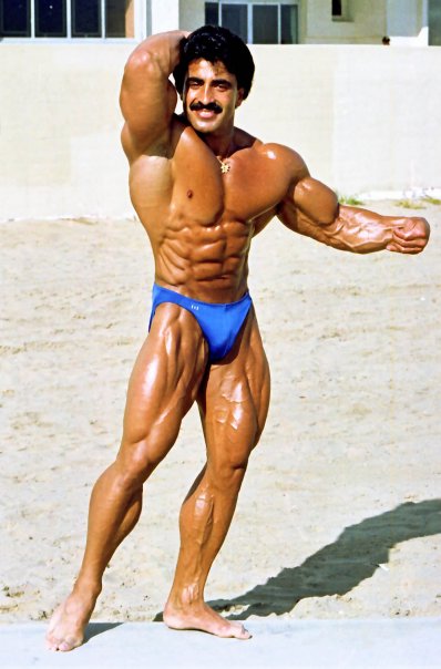 samir-bannout-Mr-Olympia-beach1.jpg